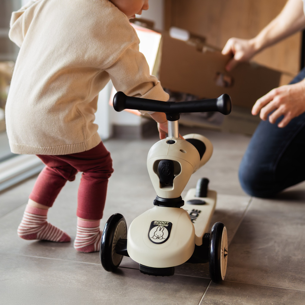 Scoot&Ride-HWK1-Push&Go-Miffy-06